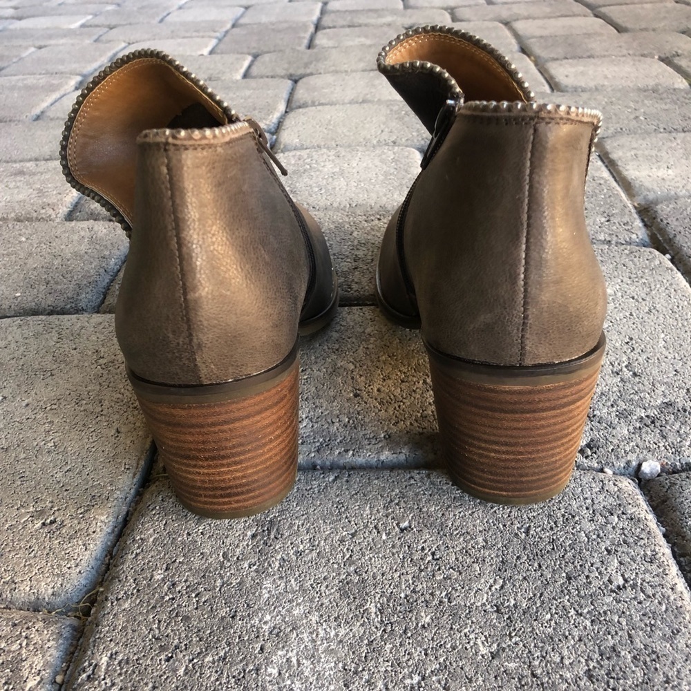 NWT Lucky Brand Pincah2 Studded Block Heel Booties in Gray size 10 - Picture 11 of 16